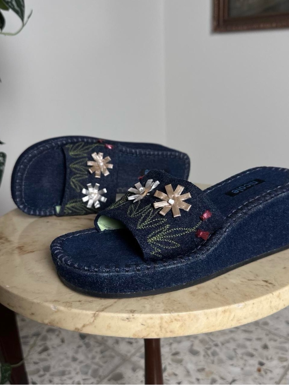 Nicole Miller navy denim wedge sandals with embroidered floral design Size 8.5